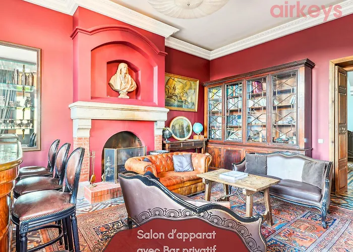 Villa Chateau De La Mere - Evenement - Seminaire - Mariage - Retraite Bien-etre - Sejour Sportif - Cousinade - Ideal Groupe & Famille - Cadre Nature Isole - Piscine - Vue Baie Saint-raphael - Grande Capacite D'accueil Sainte-Maxime