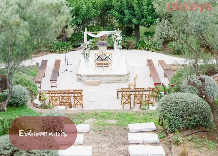 Chateau De La Mere - Evenement - Seminaire - Mariage - Retraite Bien-etre - Sejour Sportif - Cousinade - Ideal Groupe & Famille - Cadre Nature Isole - Piscine - Vue Baie Saint-raphael - Grande Capacite D'accueil * Sainte-Maxime