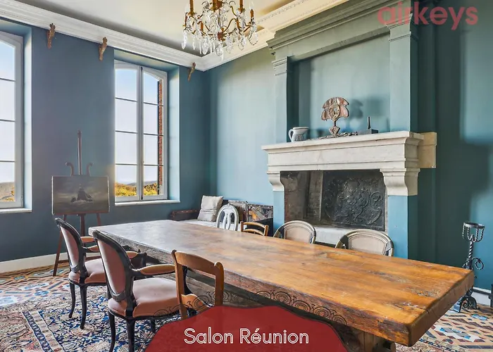 Villa Chateau De La Mere - Evenement - Seminaire - Mariage - Retraite Bien-etre - Sejour Sportif - Cousinade - Ideal Groupe & Famille - Cadre Nature Isole - Piscine - Vue Baie Saint-raphael - Grande Capacite D'accueil *