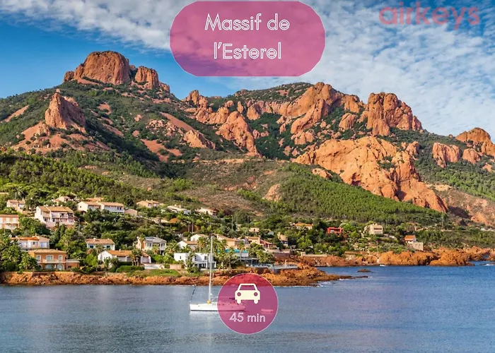 Villa Château De La Mère - évènement - Séminaire - Mariage - Retraite Bien-être - Sportif - Cousinade - Idéal Groupe&famille - Cadre Nature Isolé - Piscine - Vue Baie Saint-raphael - Grande Capacité D'accueil *