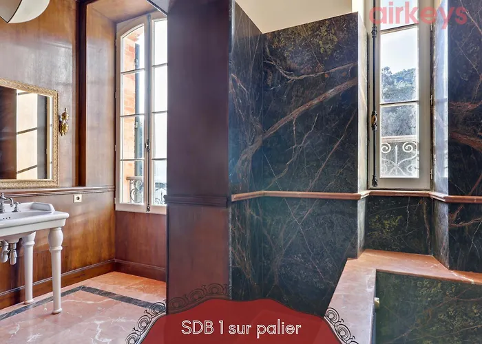 Château De La Mère - évènement - Séminaire - Mariage - Retraite Bien-être - Sportif - Cousinade - Idéal Groupe&famille - Cadre Nature Isolé - Piscine - Vue Baie Saint-raphael - Grande Capacité D'accueil Villa Sainte-Maxime