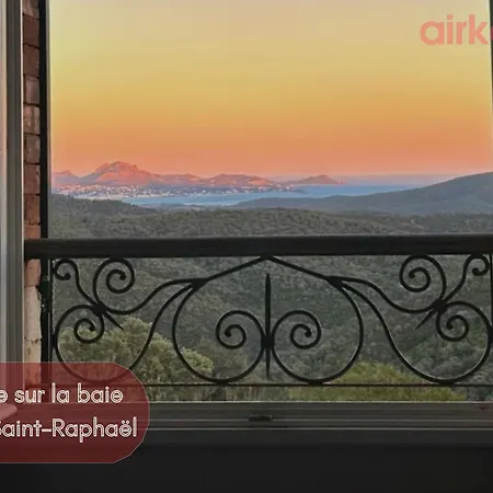 Chateau De La Mere - Evenement - Seminaire - Mariage - Retraite Bien-etre - Sejour Sportif - Cousinade - Ideal Groupe & Famille - Cadre Nature Isole - Piscine - Vue Baie Saint-raphael - Grande Capacite D'accueil Villa *