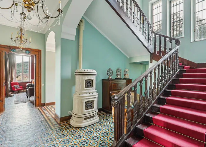 Le Chateau De La Mere Sainte-Maxime