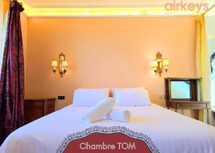 Chateau De La Mere - Evenement - Seminaire - Mariage - Retraite Bien-etre - Sejour Sportif - Cousinade - Ideal Groupe & Famille - Cadre Nature Isole - Piscine - Vue Baie Saint-raphael - Grande Capacite D'accueil ヴィラ *