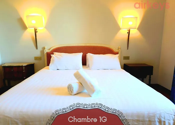 ヴィラ Chateau De La Mere - Evenement - Seminaire - Mariage - Retraite Bien-etre - Sejour Sportif - Cousinade - Ideal Groupe & Famille - Cadre Nature Isole - Piscine - Vue Baie Saint-raphael - Grande Capacite D'accueil