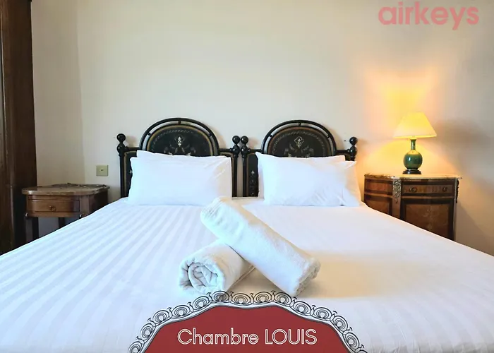 ヴィラ Chateau De La Mere - Evenement - Seminaire - Mariage - Retraite Bien-etre - Sejour Sportif - Cousinade - Ideal Groupe & Famille - Cadre Nature Isole - Piscine - Vue Baie Saint-raphael - Grande Capacite D'accueil サント・マキシム