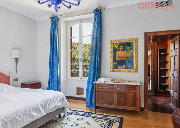 Villa Chateau De La Mere - Evenement - Seminaire - Mariage - Retraite Bien-etre - Sejour Sportif - Cousinade - Ideal Groupe & Famille - Cadre Nature Isole - Piscine - Vue Baie Saint-raphael - Grande Capacite D'accueil *