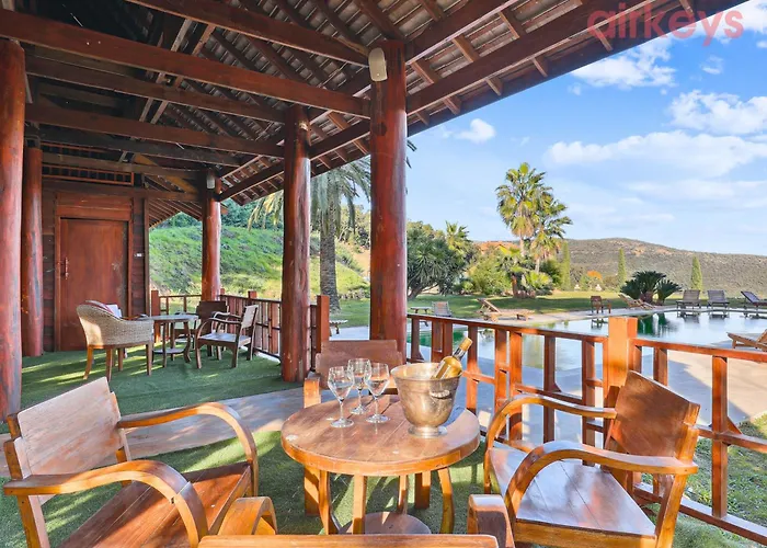 Chateau De La Mere - Evenement - Seminaire - Mariage - Retraite Bien-etre - Sejour Sportif - Cousinade - Ideal Groupe & Famille - Cadre Nature Isole - Piscine - Vue Baie Saint-raphael - Grande Capacite D'accueil * サント・マキシム